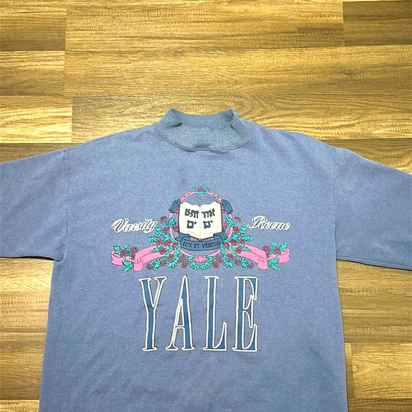 Vintage Yale Mock Neck Sweatshirt - Picture 3 of 6
